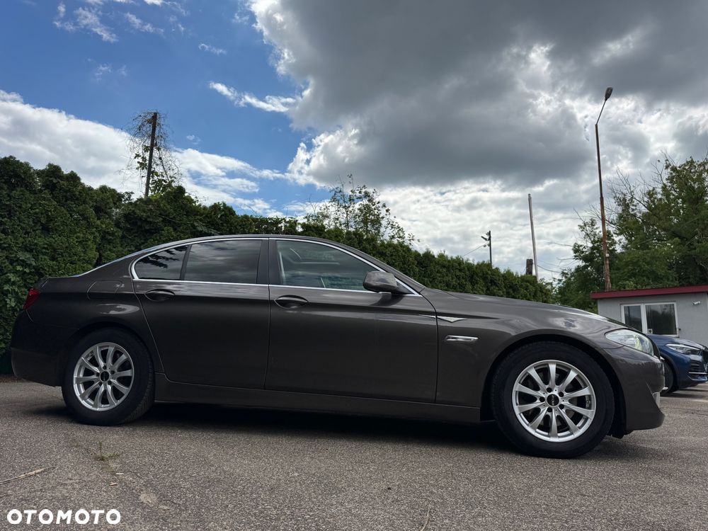 BMW Seria 5 520d Edition Fleet Sport - 10