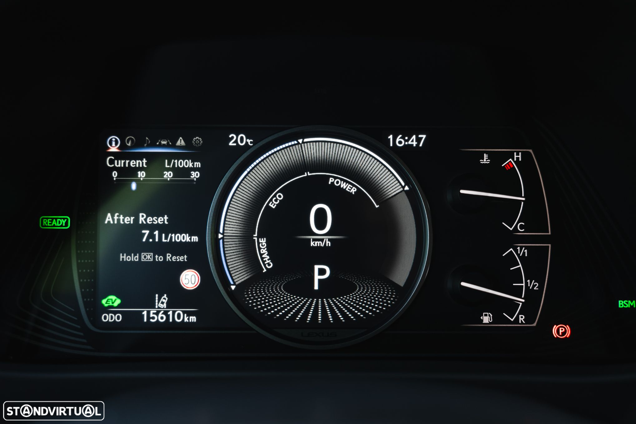 Lexus ux-250h - 14