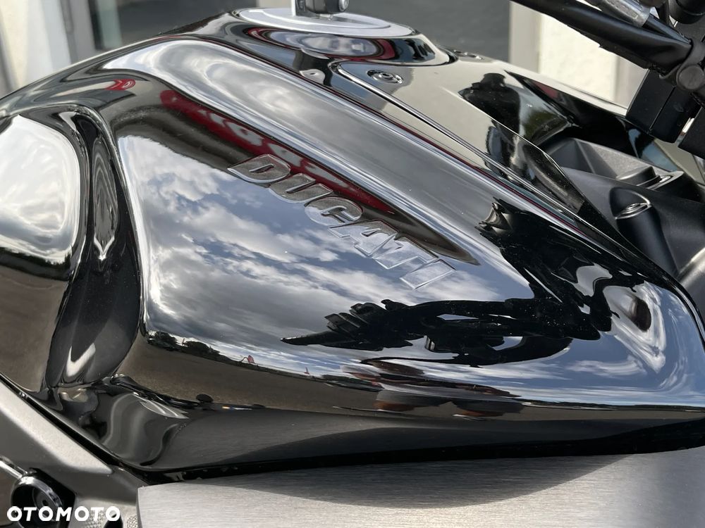 Ducati Diavel - 14