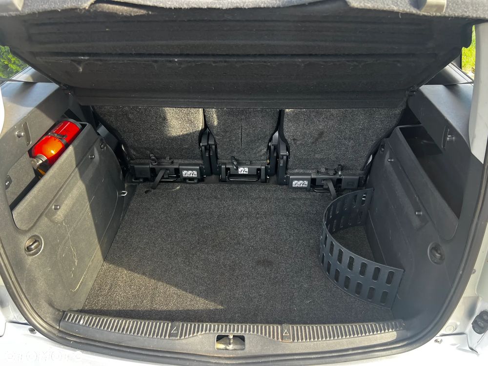 Skoda Roomster - 14