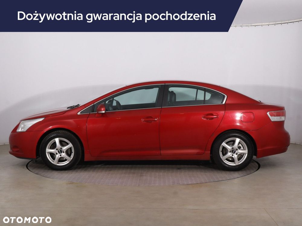 Toyota Avensis - 4