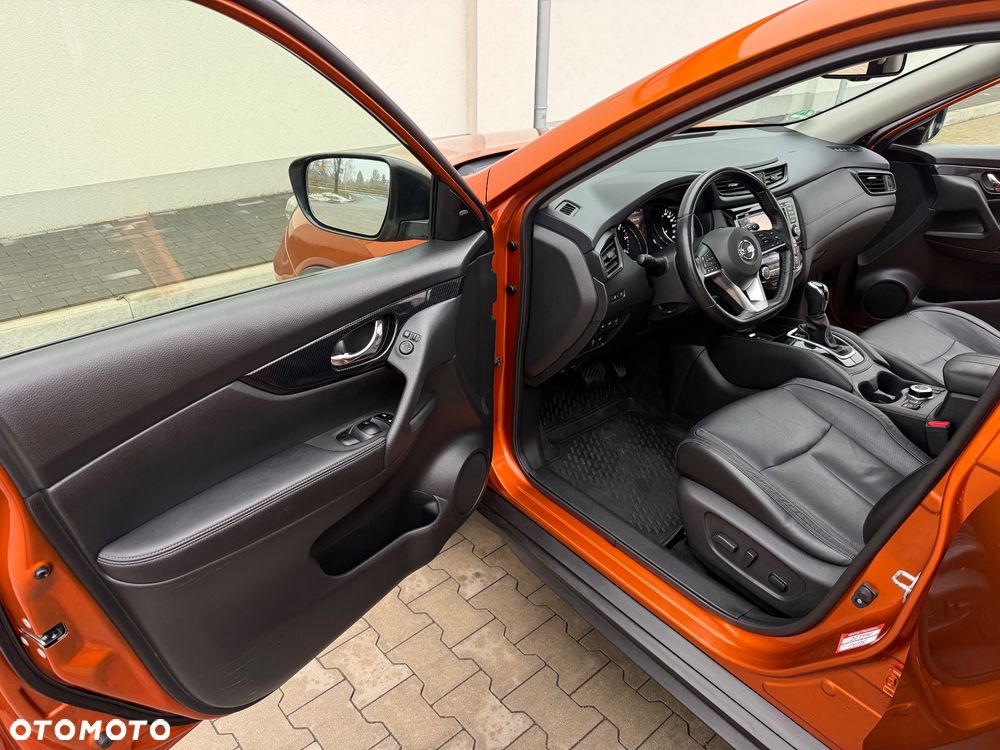 Nissan X-Trail 2.0 dCi Tekna 4WD Xtronic 7os - 6