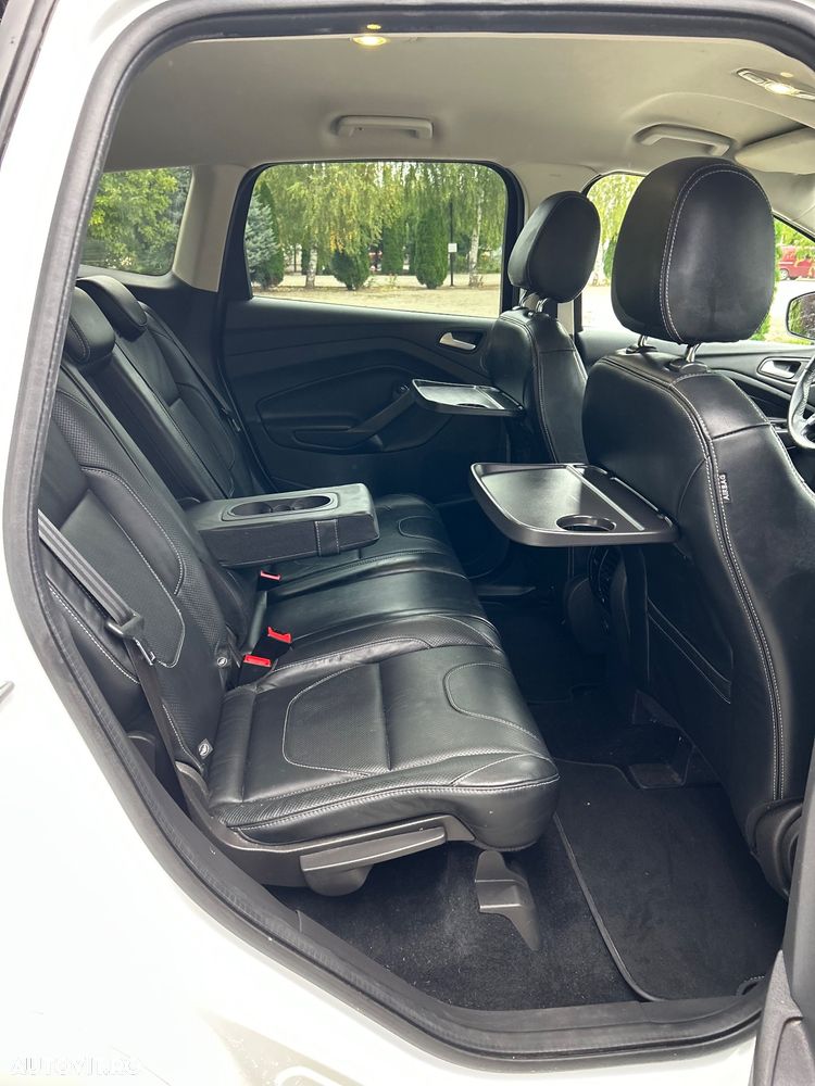 Ford Kuga 2.0 TDCi 4x4 Aut. ST-Line - 5