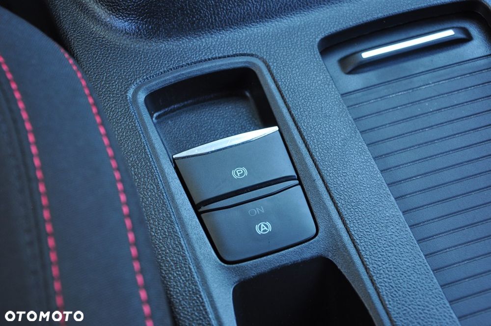 Ford Focus 1.5 EcoBoost STart-Stopp-System ST-Line - 38