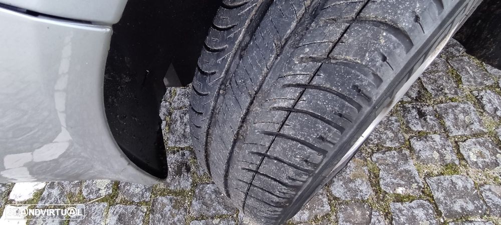 Skoda Fabia 1.4 Comfort AC - 4