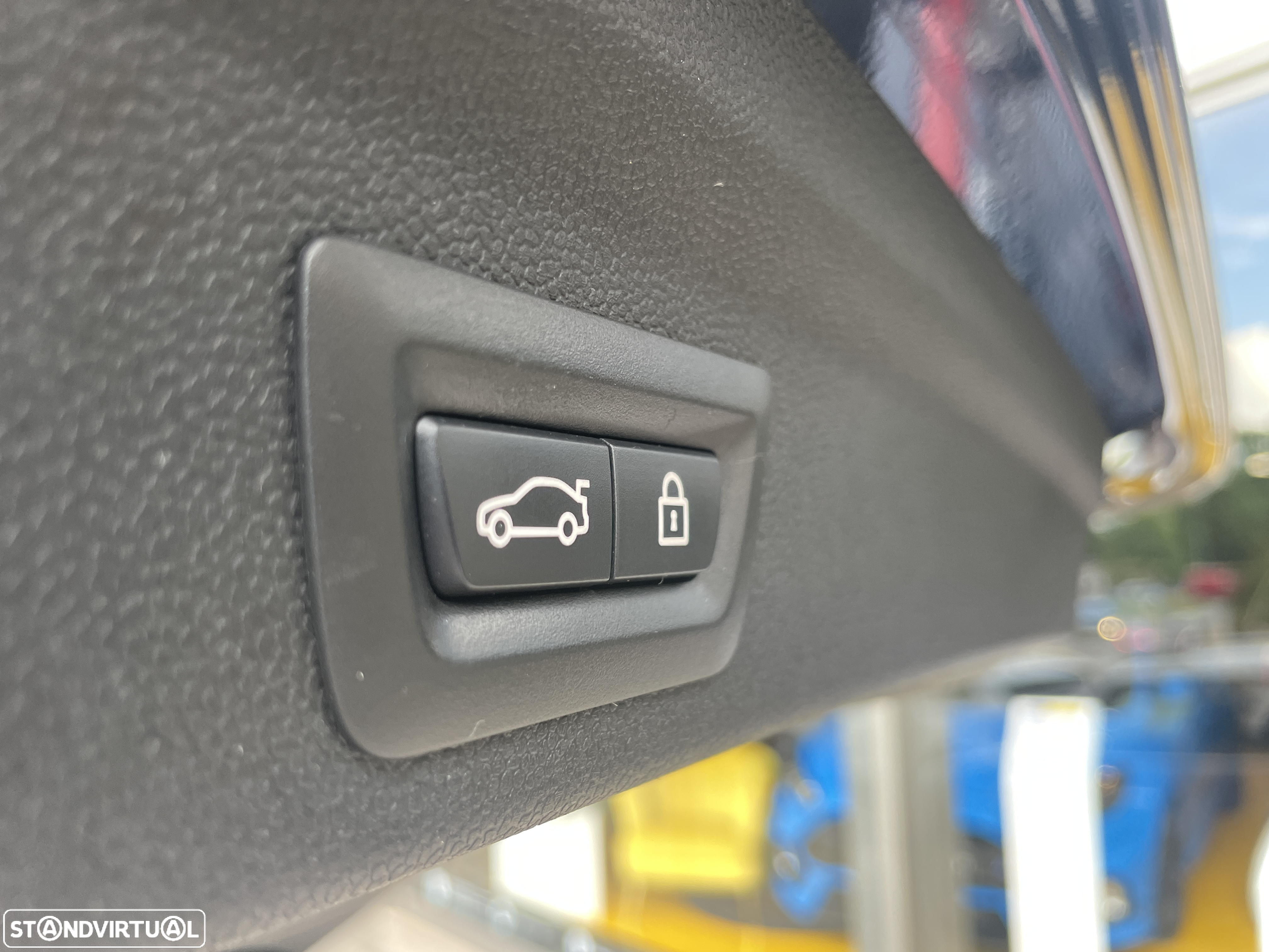MINI Countryman Cooper SE ALL4 Auto - 25