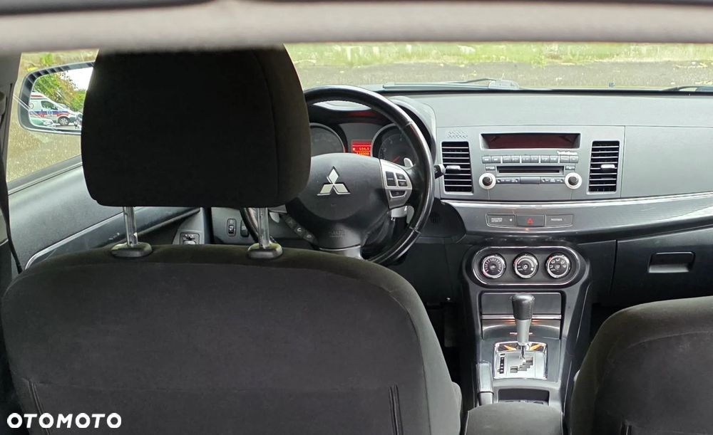 Mitsubishi Lancer 1.8 Intense CVT - 8