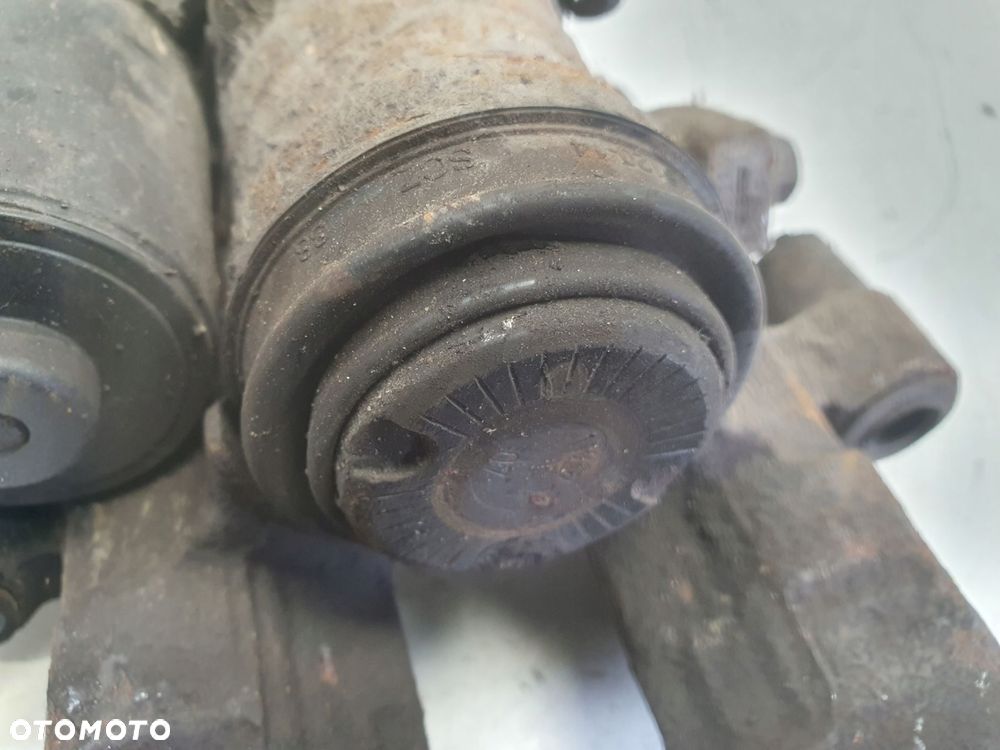 Volvo XC60 II TYLNY ZACISK HAMULCOWY LEWY tył 31687554 32217363 - 5