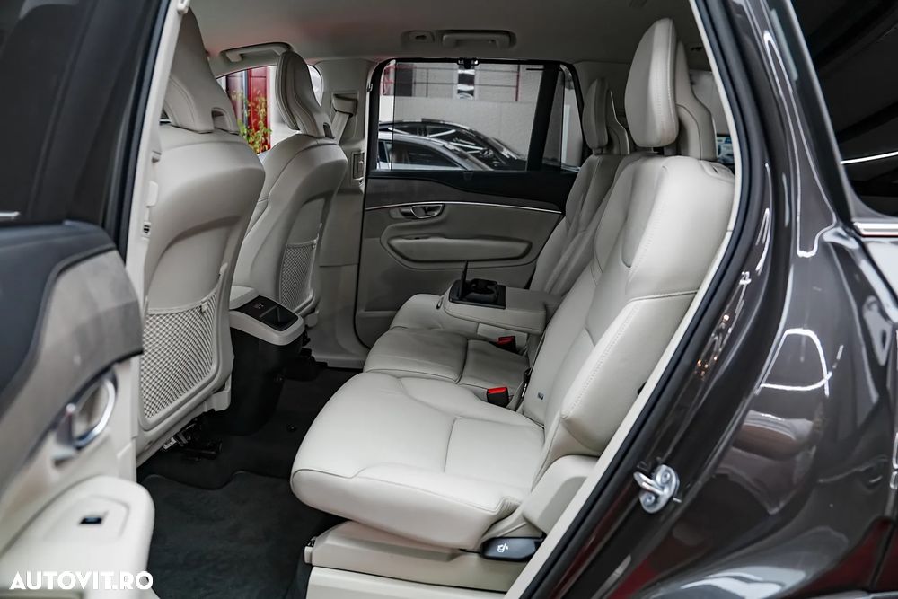 Volvo XC 90 B5 D AWD Plus Bright - 7