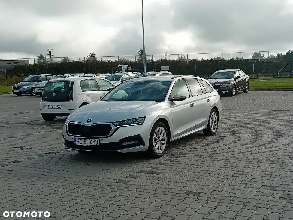 Skoda Octavia 2.0 TDI SCR Ambition DSG - 3
