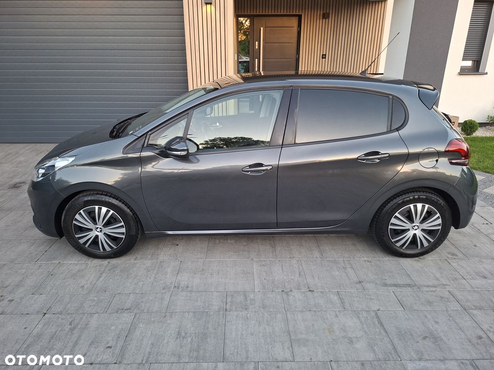 Peugeot 208 - 2