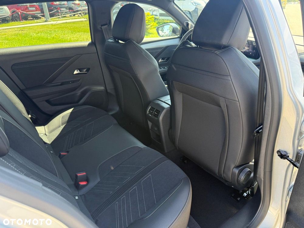Opel Astra - 17