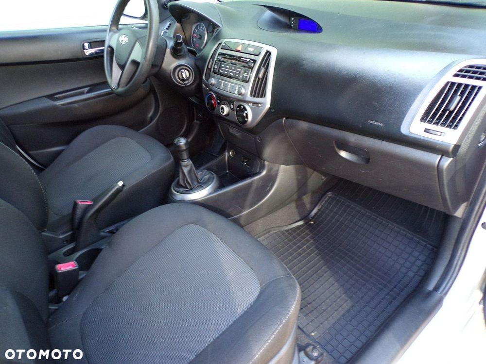 Hyundai i20 - 30