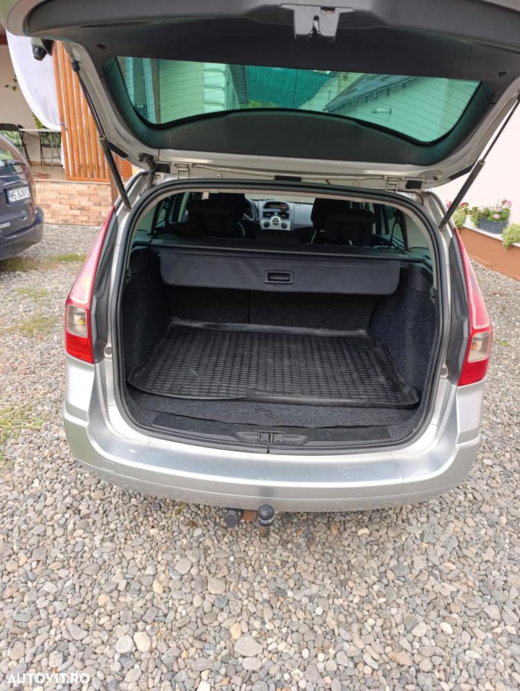 Renault Megane 1.5 dCi FAP Grandtour Authentique - 10