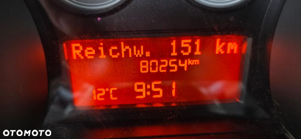 Fiat Punto 1.2 Young - 29