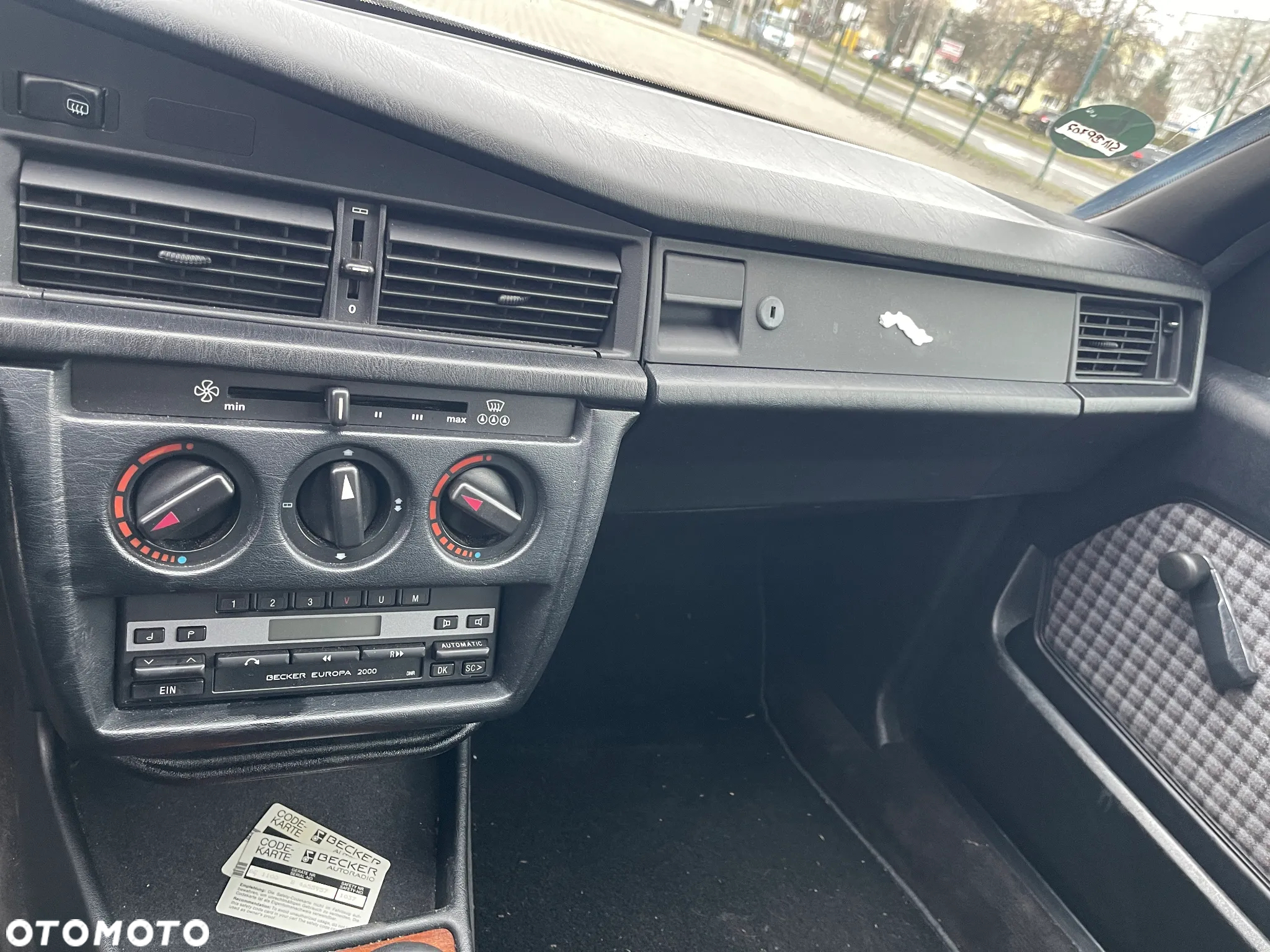 Mercedes-Benz W201 (190) - 9