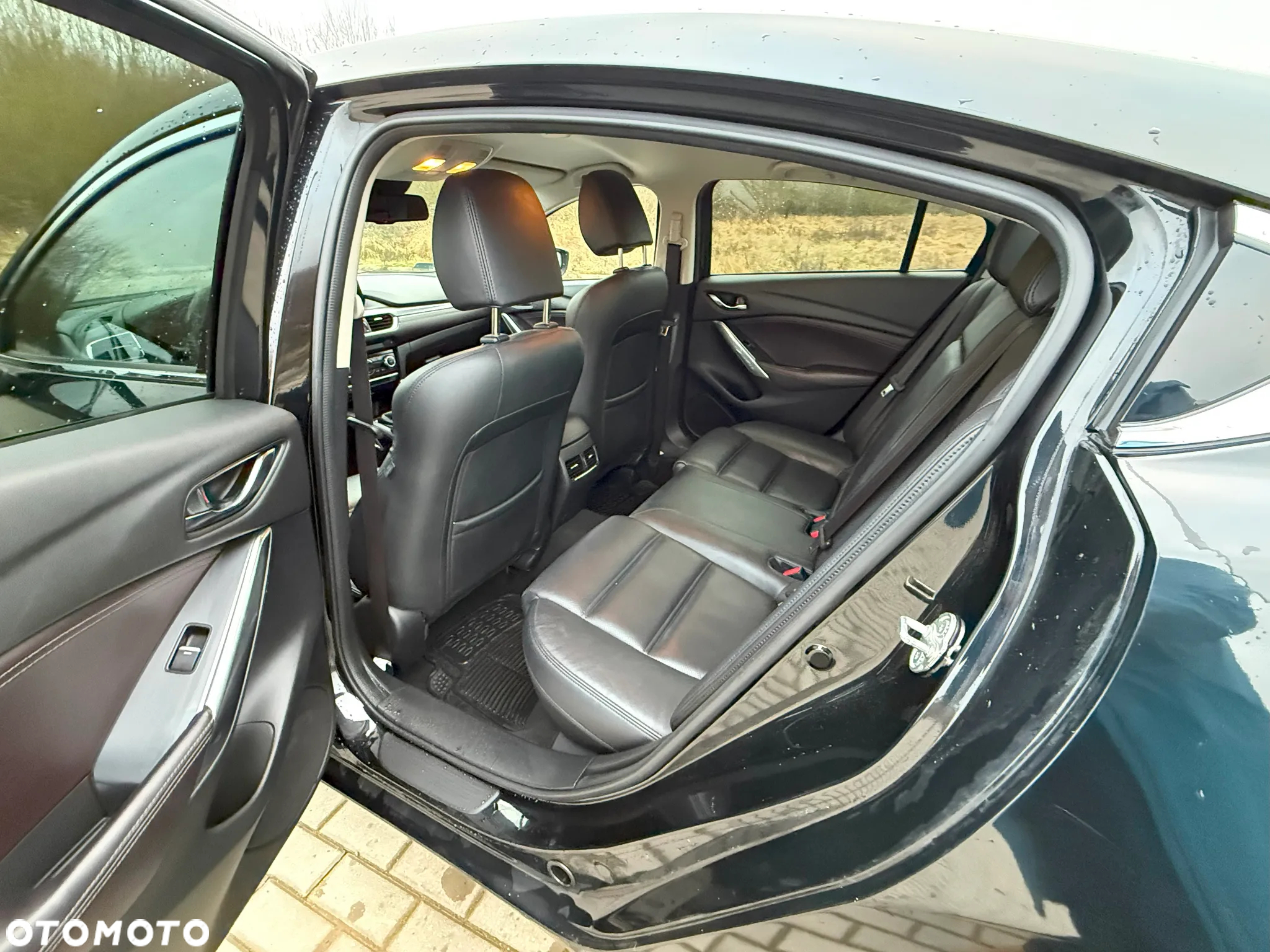 Mazda 6 - 12