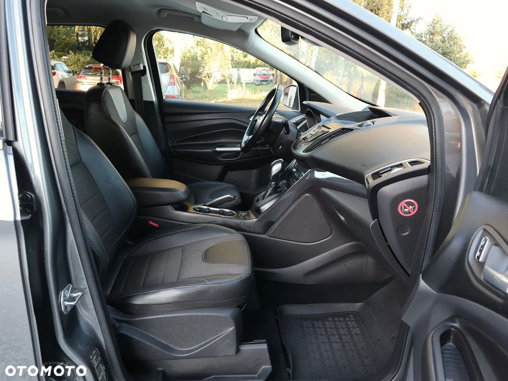 Ford Kuga 1.6 EcoBoost 4WD Titanium - 13
