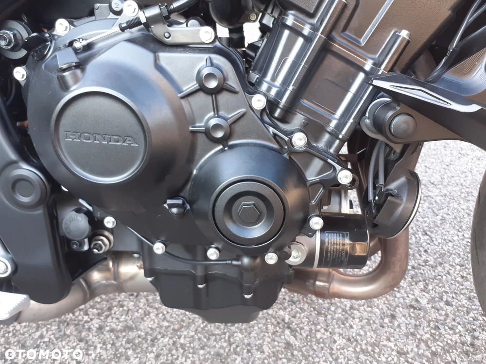Honda CB - 24