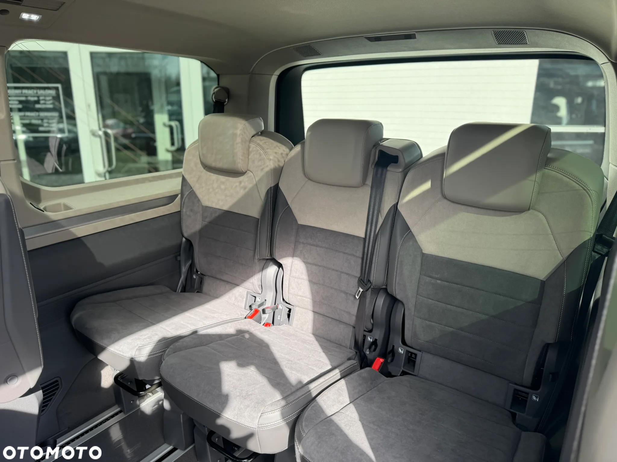Volkswagen Multivan 2.0 TSI L2 Style DSG - 25