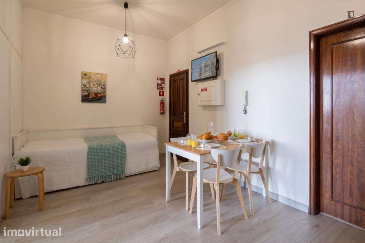 Apartamento com 2 quartos - localizado em Cedofeita Porto - Grande imagem: 5/19