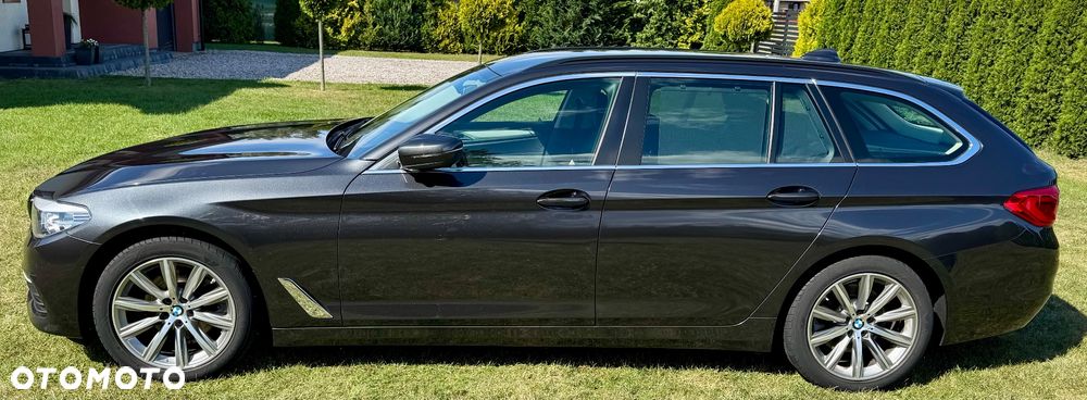 BMW Seria 5 520d Sport Line - 3
