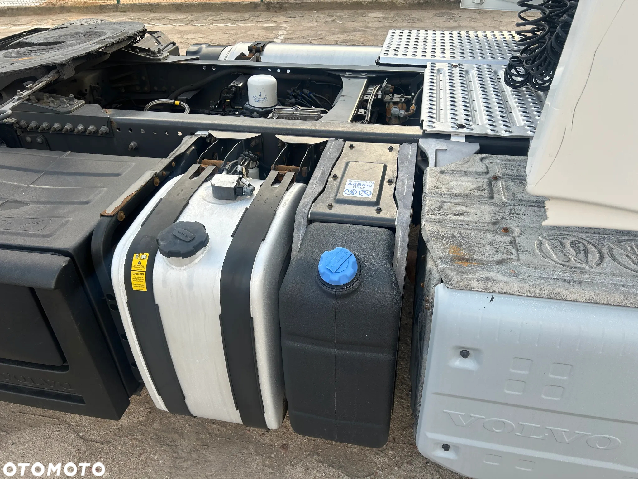Volvo FH 460 GAZ LNG + DIESEL / PRZEBIEG TYLKO 557 767 KM / 2019 ROK !! - 20