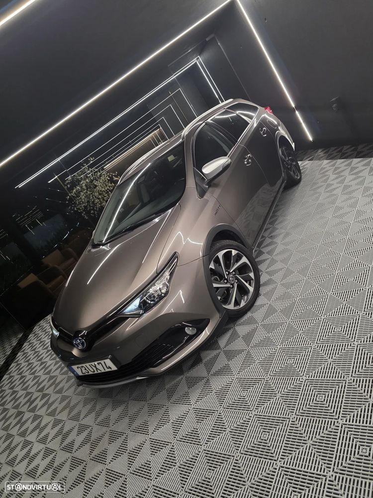 Toyota Auris Touring Sports 1.8 HSD Comfort +P.Techno+P.Sport - 3