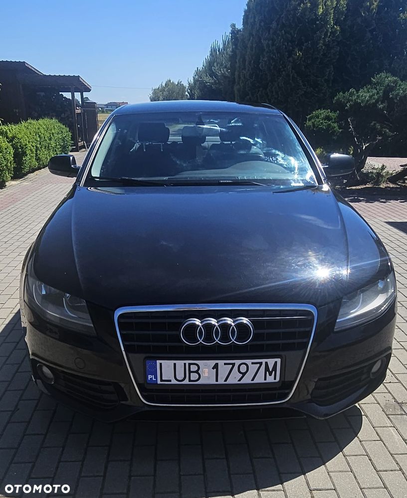 Audi A4 Limousine - 3