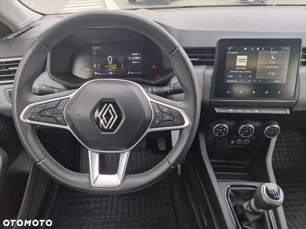 Renault Clio - 11