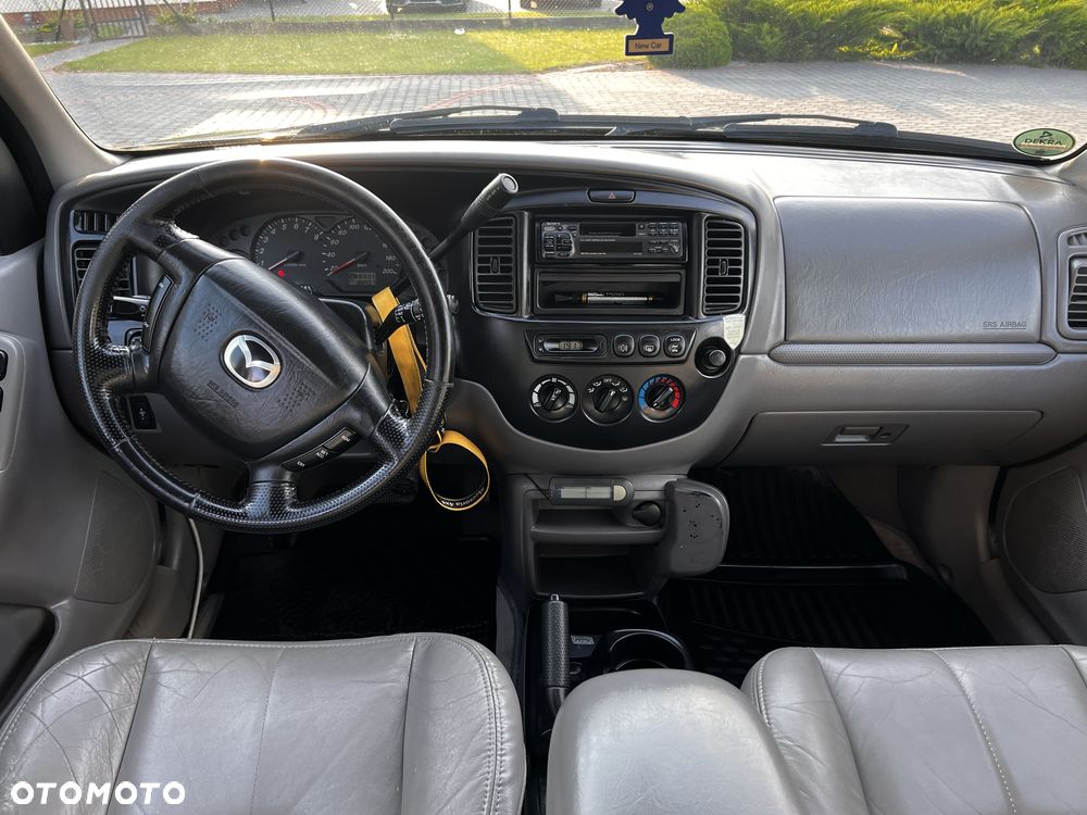 Mazda Tribute - 8