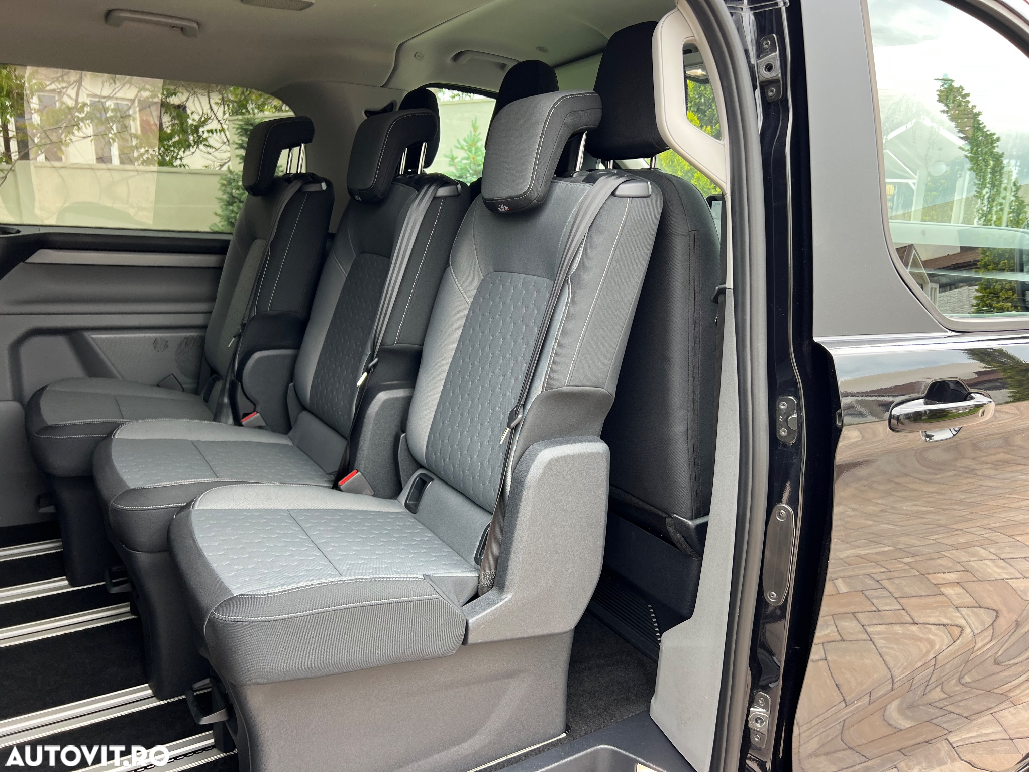 Ford Tourneo Custom Bus 320L 2.0 EcoBlue 170 CP 8AT L2H1 AWD Titanium - 17