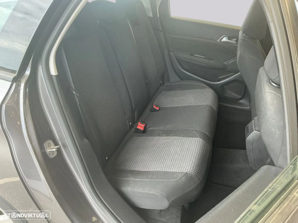 Peugeot 308 SW - 7
