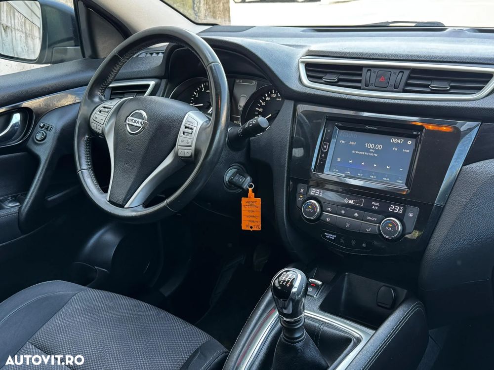 Nissan Qashqai 1.2 DIG-T ACENTA - 11