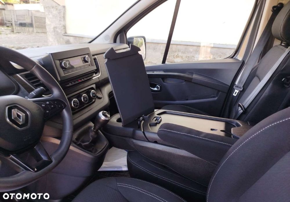 Renault Trafic - 19