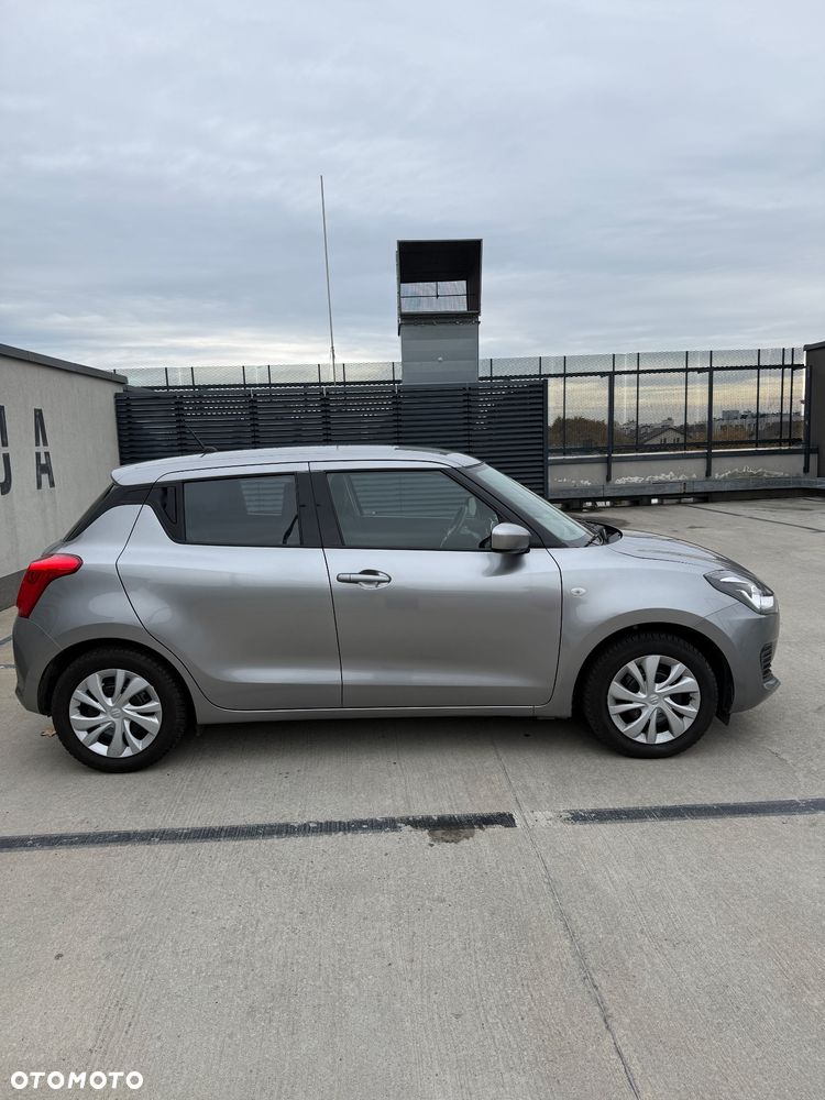 Suzuki Swift 2022 photo 5