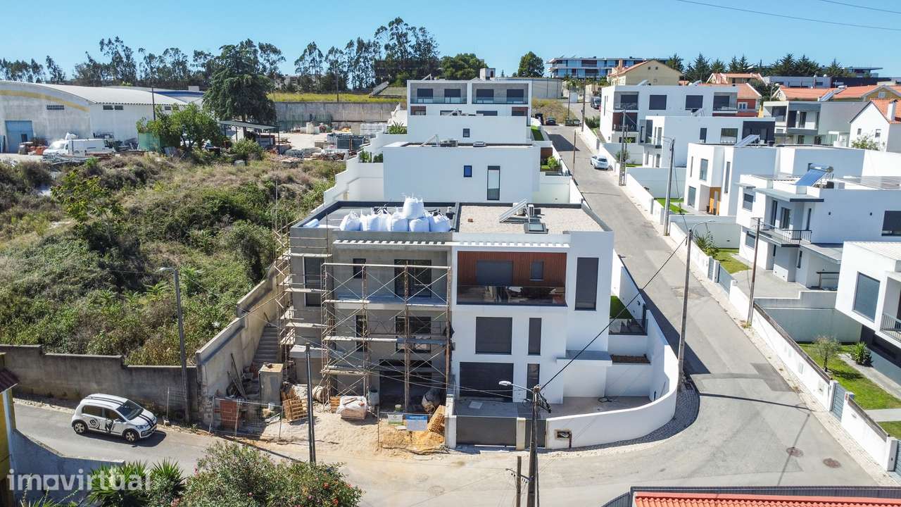 Moradia T4, a Casa Onde o Conforto Encontra a Tranquilidade e a Famíli - Grande imagem: 3/52
