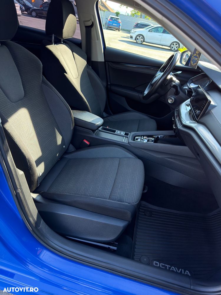 Skoda Octavia 2.0 TDI DSG Ambition - 11