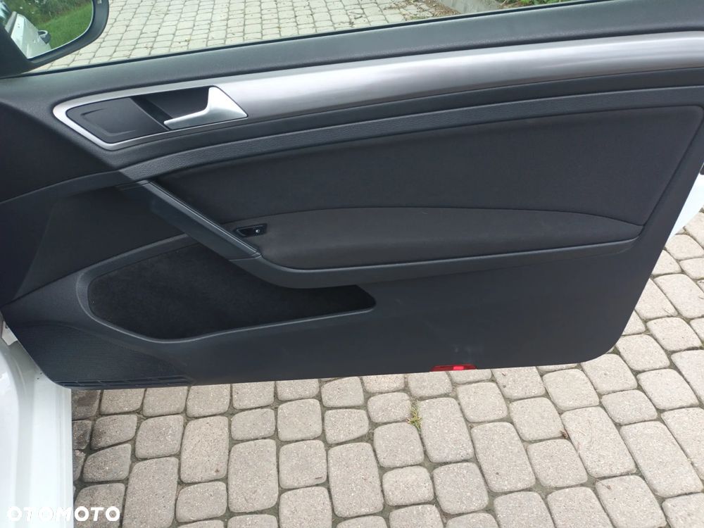 Volkswagen Golf 1.2 TSI BMT Trendline - 18
