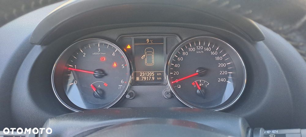 Nissan Qashqai 1.5 dCi Tekna - 9