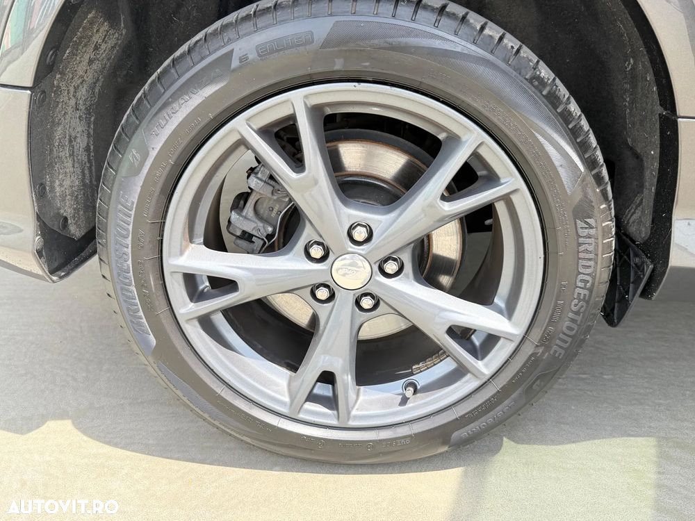 Ford Kuga - 17