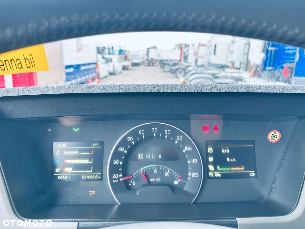 Volvo FM 410 / CHŁODNIA / WINDA ZEPRO / DMC 28000kg - 24