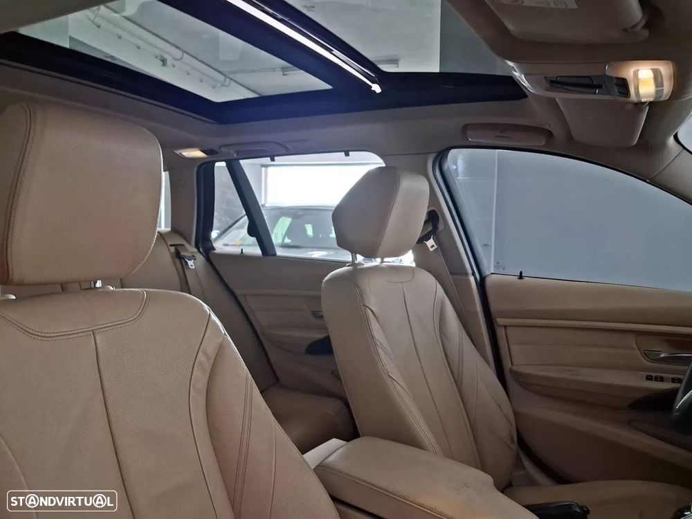BMW 320 d Auto Exclusive - 27