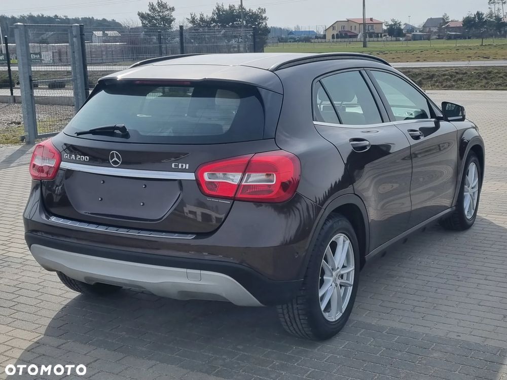 Mercedes-Benz GLA 200 (CDI) d 7G-DCT - 7