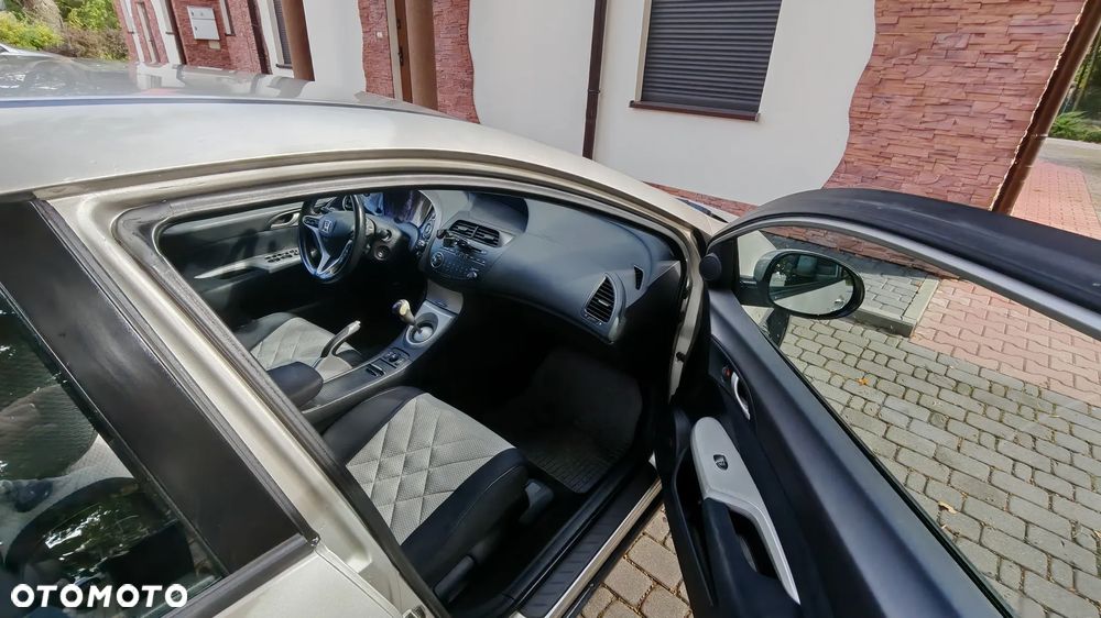 Honda Civic 1.8 Comfort - 5