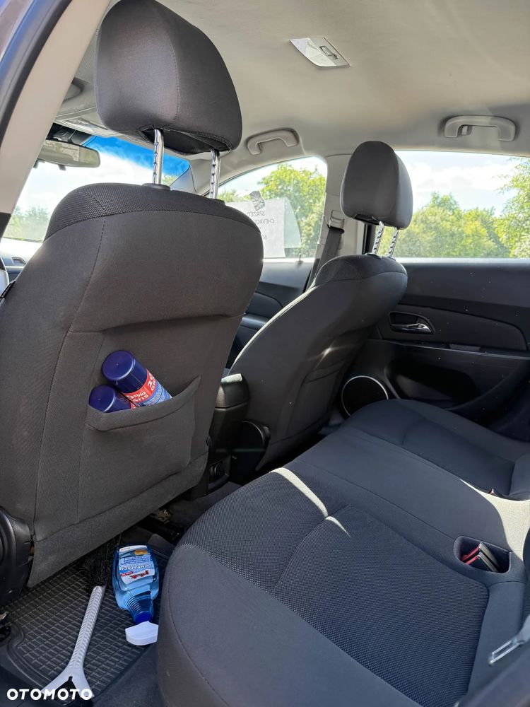 Chevrolet Cruze - 13