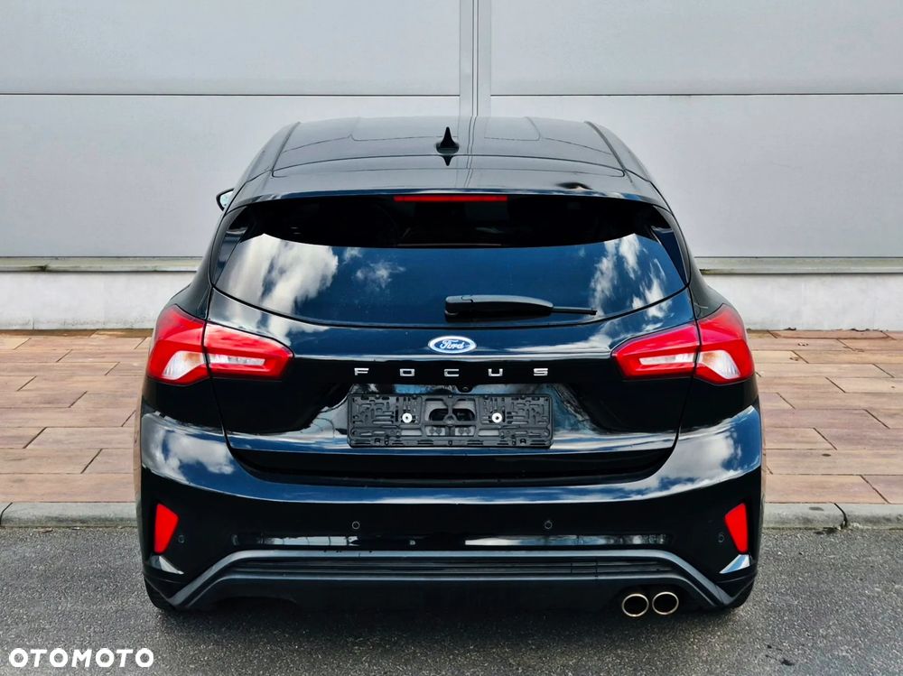 Ford Focus 1.5 EcoBoost ST-Line - 15