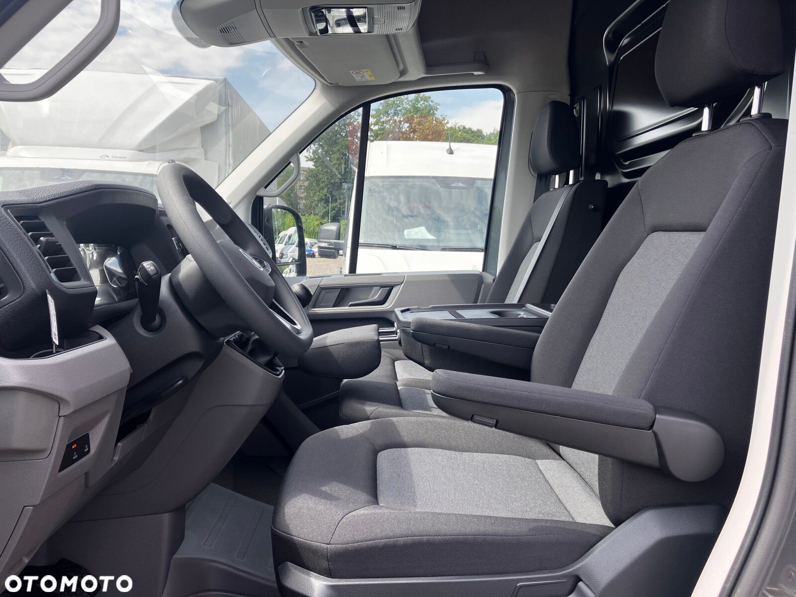 Volkswagen Crafter 35 2.0 TDI 140KM L4H3 - 11
