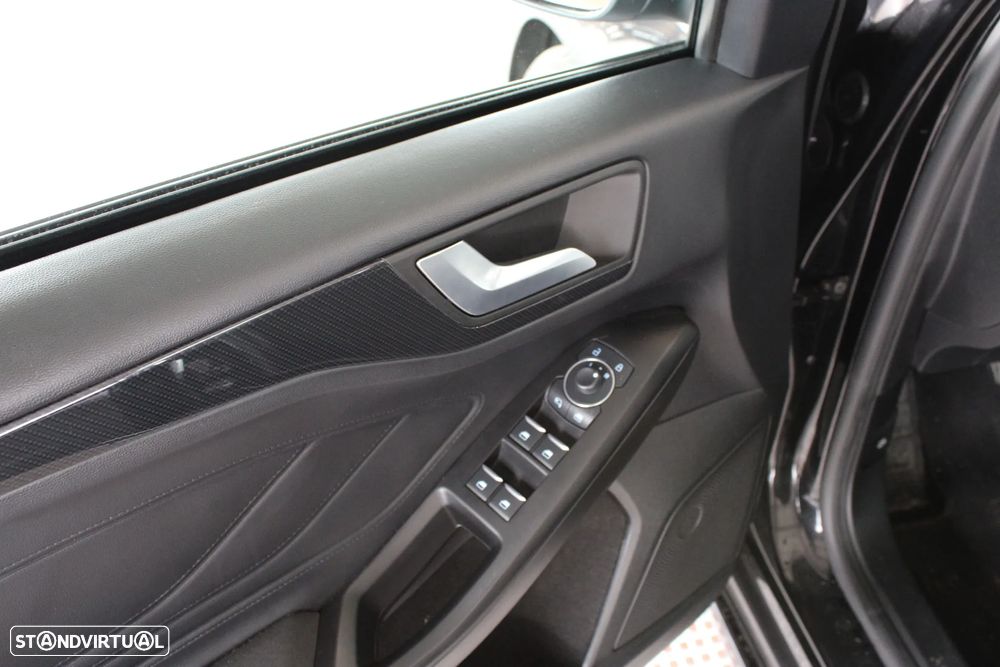 Ford Focus 1.0 EcoBoost MHEV ST-Line - 10
