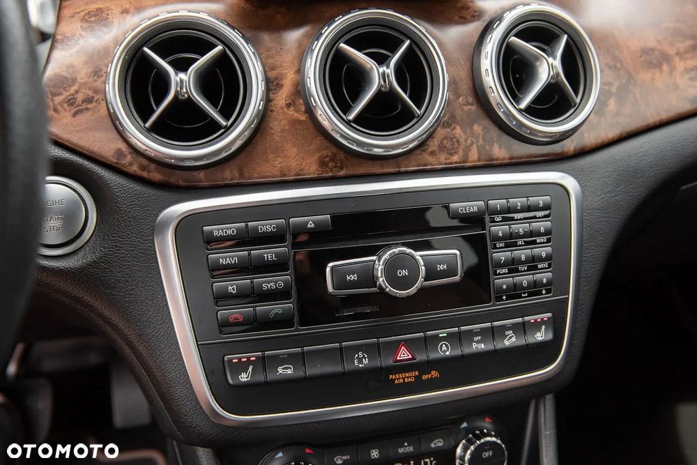 Mercedes-Benz GLA 220 CDI 4Matic 7G-DCT - 23